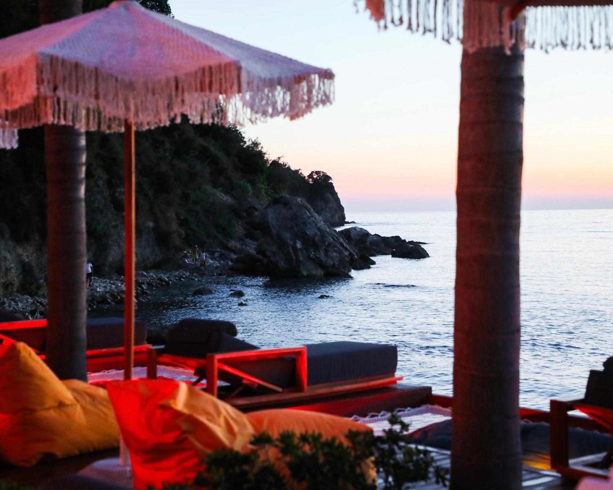 Oniro By Iliria Palace (adults Only) Himare